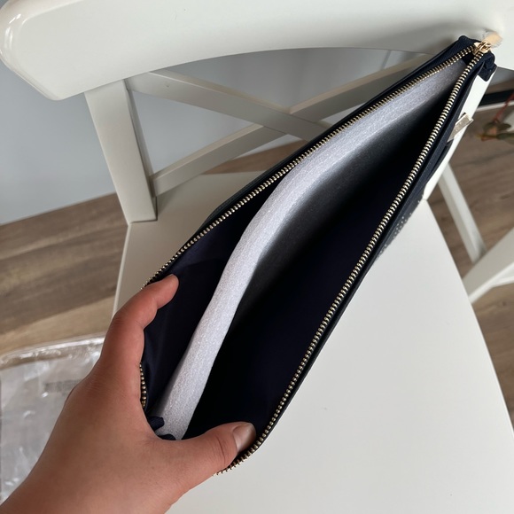 Swarovski NY City Skyline 16” Lap Top Case Brand New - Picture 4 of 8